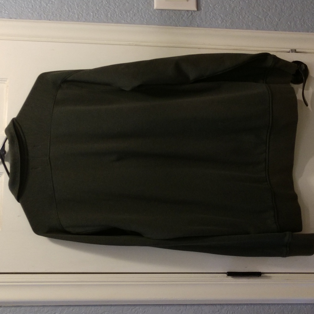 Shirt - Picture 3 of 3